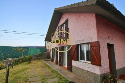 Moradia T4 para Venda em Santa Cruz