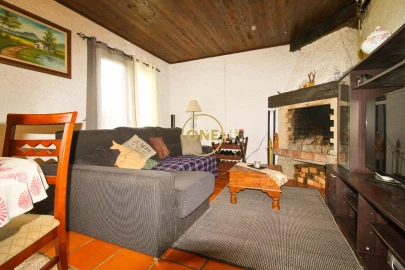 Moradia T4 para Venda em Santa Cruz