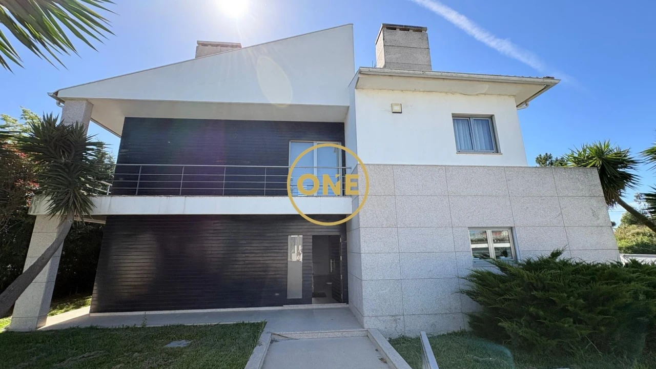Moradia T4 para Venda em Estela Foto 44