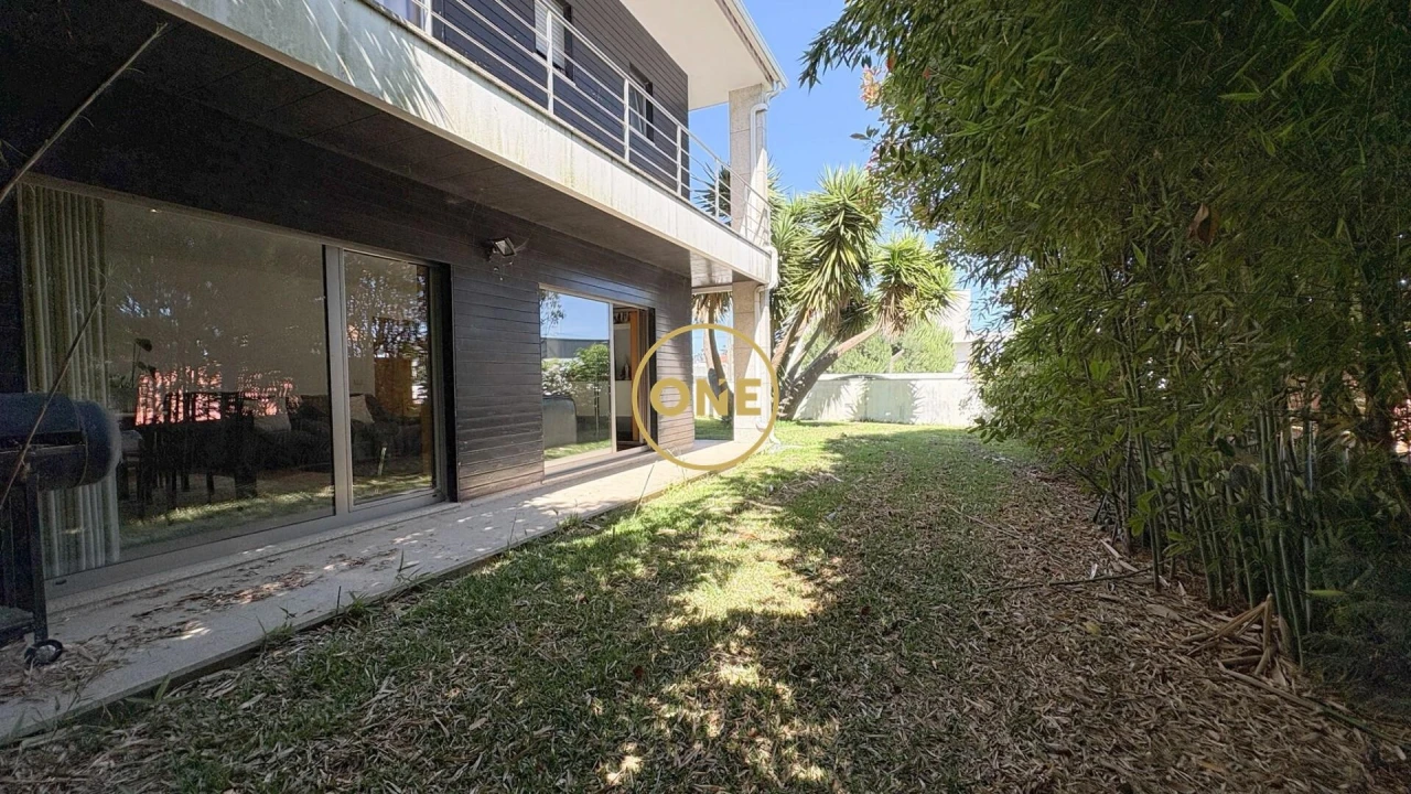 Moradia T4 para Venda em Estela Foto 10