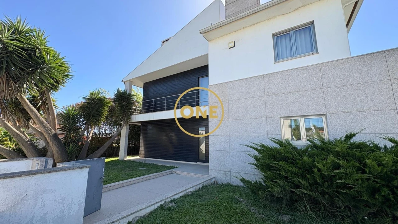 Moradia T4 para Venda em Estela Foto 43