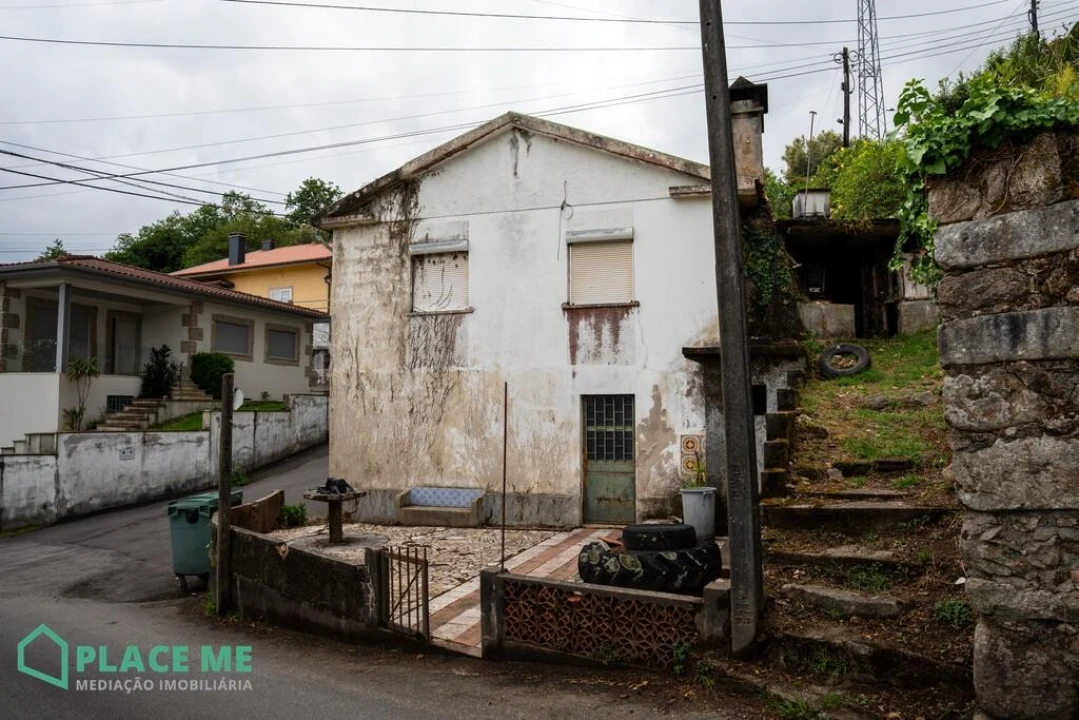 Moradia T5 para Venda em Oriz (Santa Marinha) e Oriz (São Miguel) Foto 2