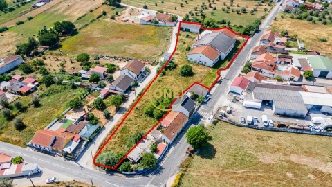 Armazém para Venda em Alcanhões