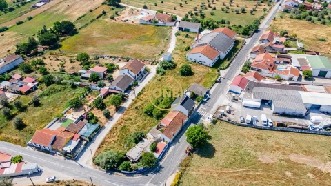 Armazém para Venda em Alcanhões