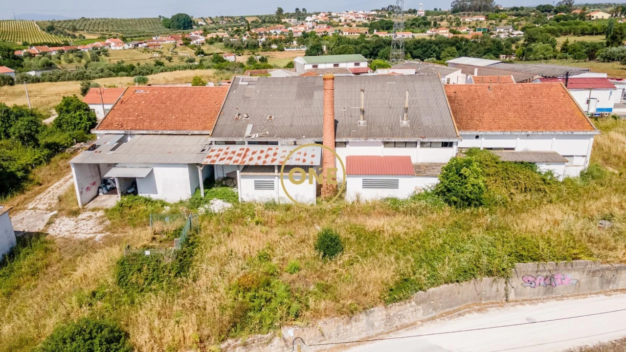Armazém para Venda em Alcanhões Foto 27