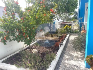 Moradia T4 para Venda em Santo Antonio da Charneca
