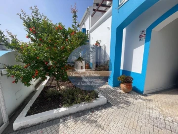 Moradia T4 para Venda em Santo Antonio da Charneca