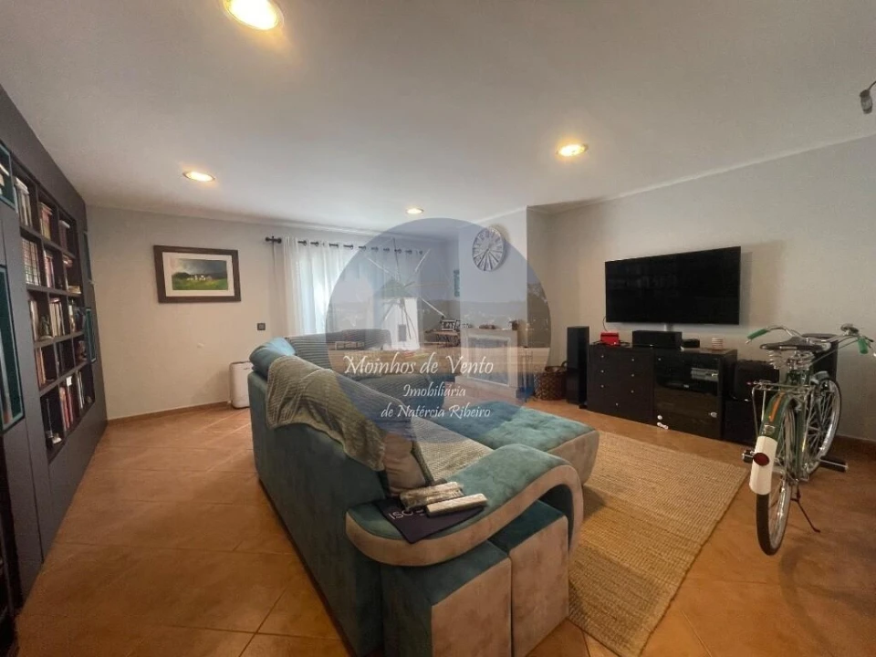 Moradia T4 para Venda em Santo Antonio da Charneca Foto 2