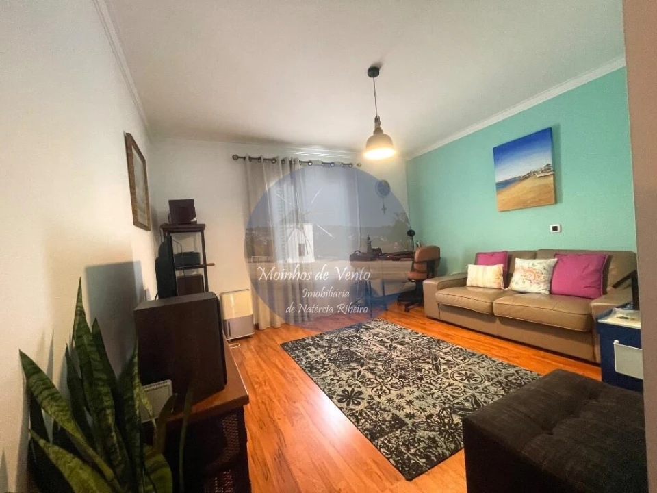 Moradia T4 para Venda em Santo Antonio da Charneca Foto 6