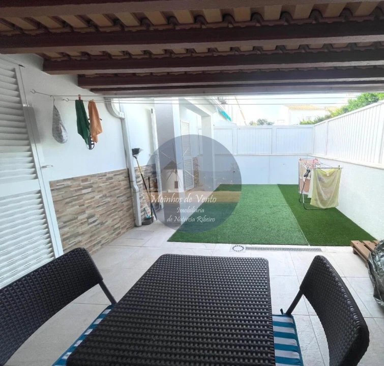 Moradia T4 para Venda em Santo Antonio da Charneca Foto 10