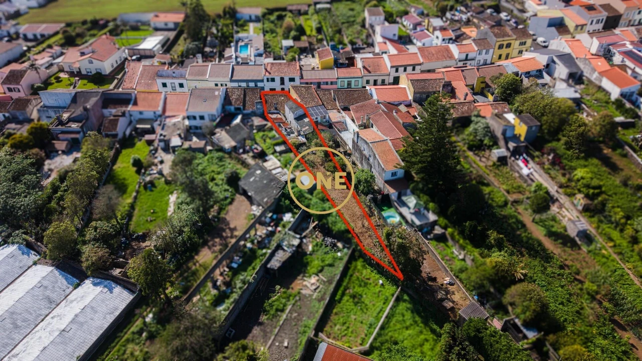 Moradia T4 para Venda em Fajã de Cima Foto 23
