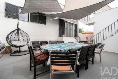 Moradia T3 para Venda em Conceição e Estoi