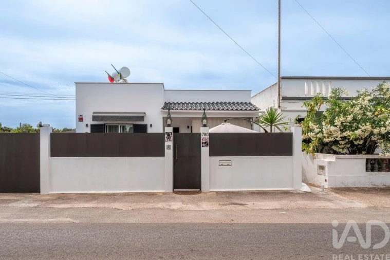 Moradia T3 para Venda em Conceição e Estoi Foto 40