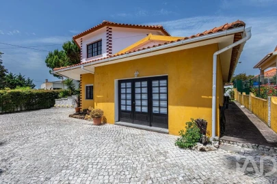 Moradia T3 para Venda em Nadadouro