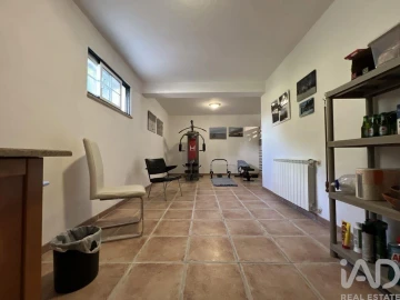 Moradia T4 para Venda em Ferreira de Aves