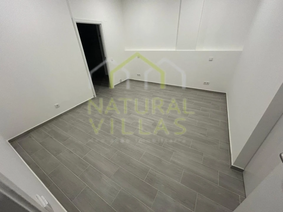 Apartamento T3 para Venda em Faro (Sé e São Pedro) Foto 3