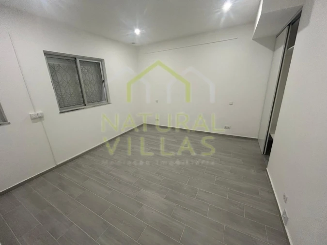 Apartamento T3 para Venda em Faro (Sé e São Pedro) Foto 7