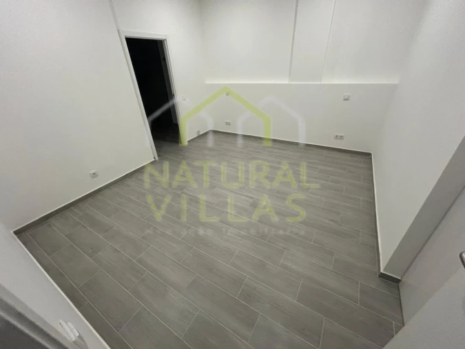 Apartamento T3 para Venda em Faro (Sé e São Pedro) Foto 3