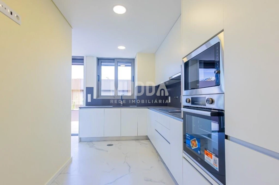 Apartamento T3 para Venda em Espinho Foto 19