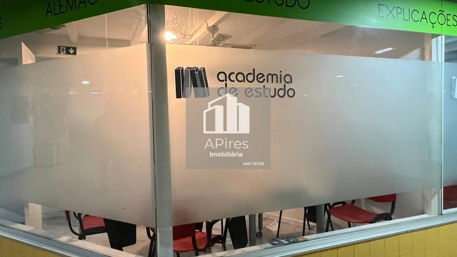 Loja para Venda em Costa da Caparica
