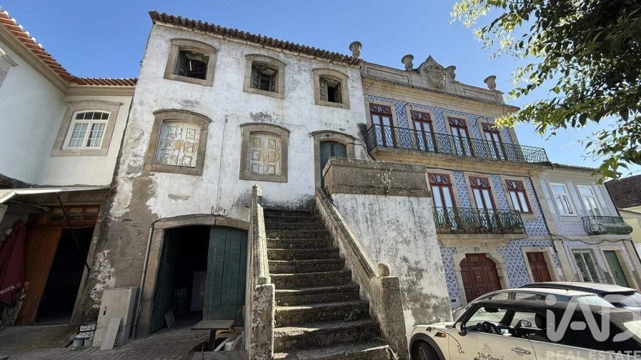 Moradia para Venda em Peso da Régua e Godim Foto 1