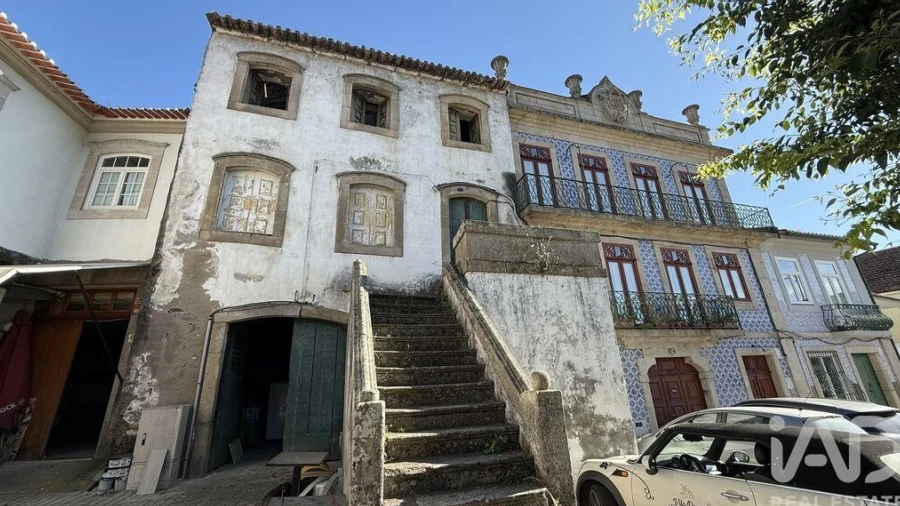 Moradia para Venda em Peso da Régua e Godim