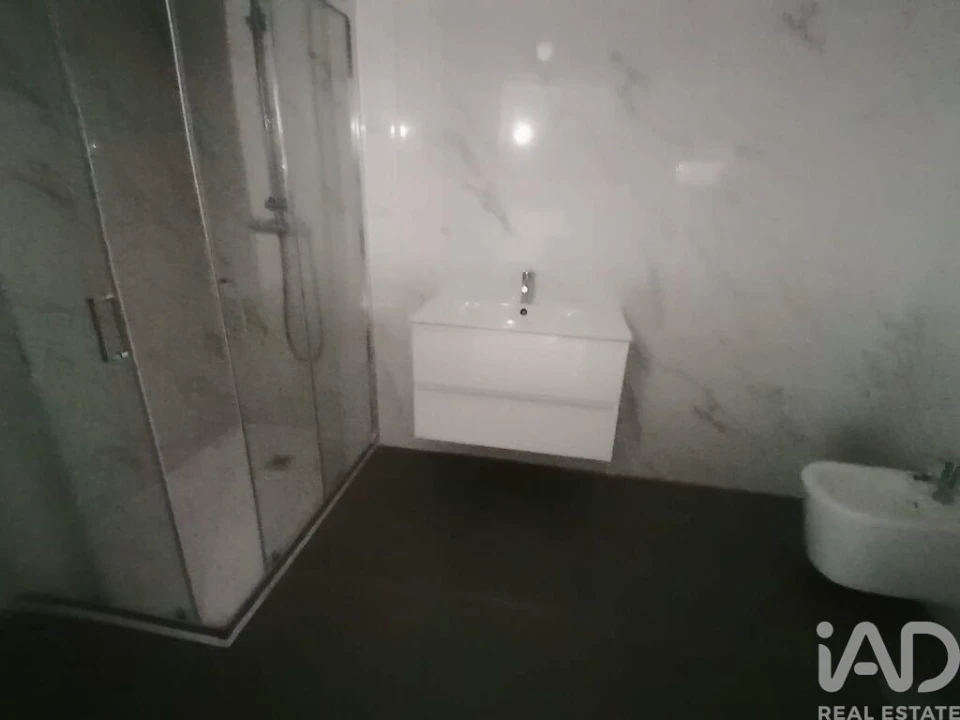 Apartamento T1 para Arrendamento em Alfena Foto 7