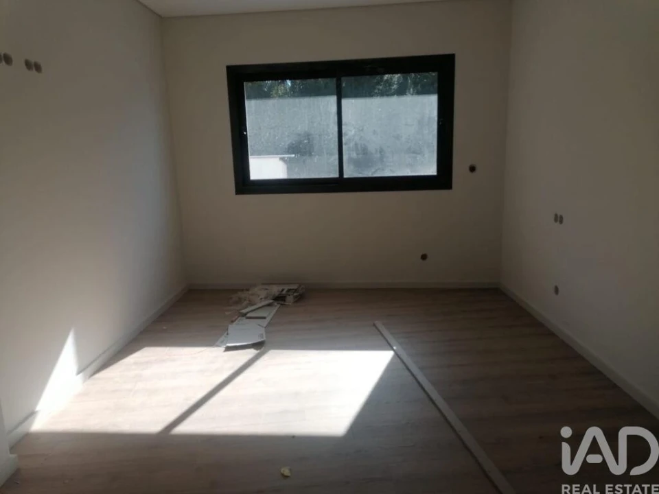 Apartamento T1 para Arrendamento em Alfena Foto 4