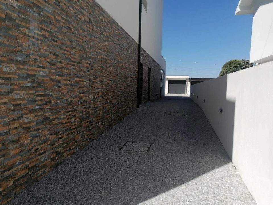 Apartamento T1 para Arrendamento em Alfena Foto 9