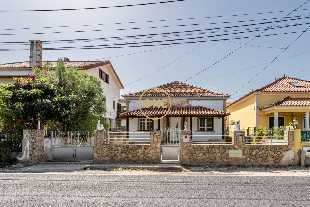 Moradia T3 para Venda em Loures Foto 1