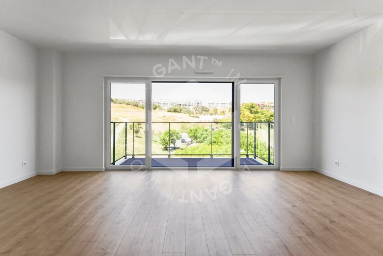 Apartamento T2 para Venda em Lumiar Foto 3