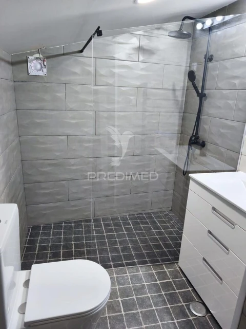 Apartamento T5 para Venda em São Lourenço de Mamporcão e São Bento de Ana Loura
