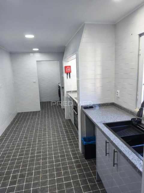 Apartamento T5 para Venda em São Lourenço de Mamporcão e São Bento de Ana Loura