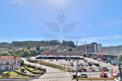 Apartamento T4 para Venda em Celeirós, Aveleda e Vimieiro
