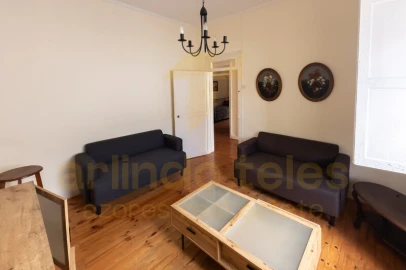 Moradia T3 para Venda em Praia da Vitoria (Santa Cruz)