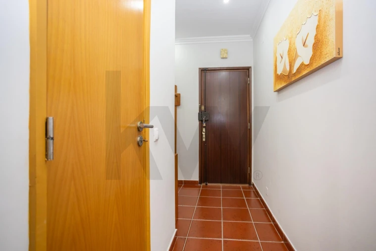 Apartamento T3 para Venda em Almada, Cova da Piedade, Pragal e Cacilhas Foto 8
