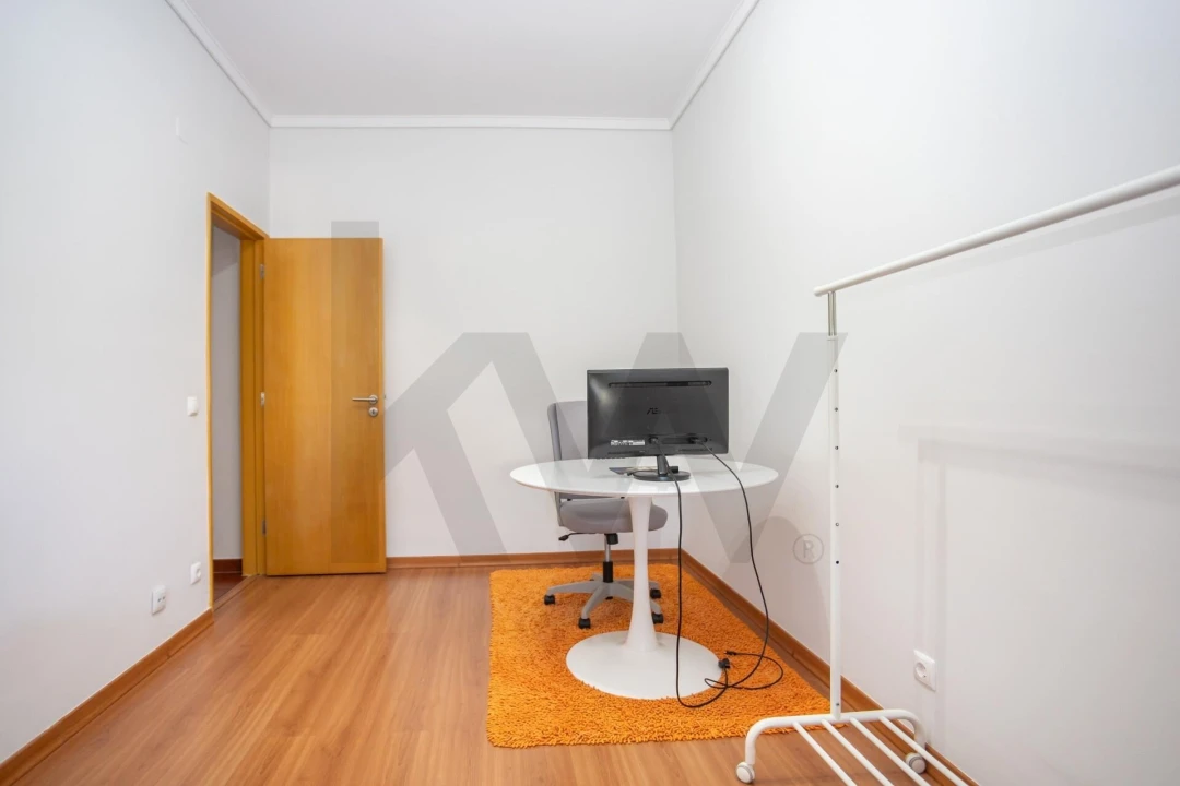 Apartamento T3 para Venda em Almada, Cova da Piedade, Pragal e Cacilhas Foto 21