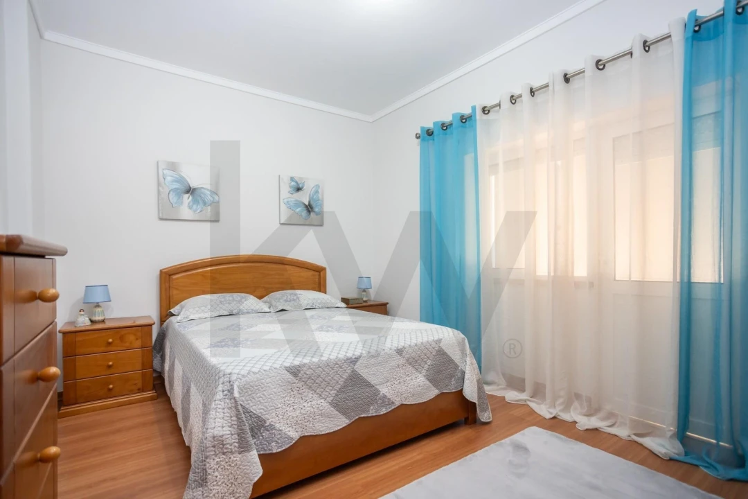 Apartamento T3 para Venda em Almada, Cova da Piedade, Pragal e Cacilhas Foto 3