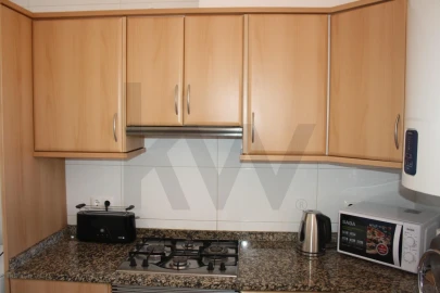 Apartamento T2 para Arrendamento em Funchal (São Pedro)