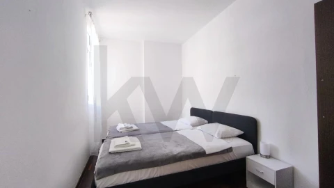Apartamento T2 para Arrendamento em Funchal (São Pedro)