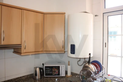 Apartamento T2 para Arrendamento em Funchal (São Pedro)