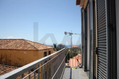 Apartamento T2 para Arrendamento em Funchal (São Pedro)