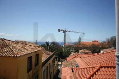 Apartamento T2 para Arrendamento em Funchal (São Pedro)