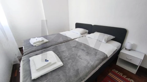 Apartamento T2 para Arrendamento em Funchal (São Pedro)