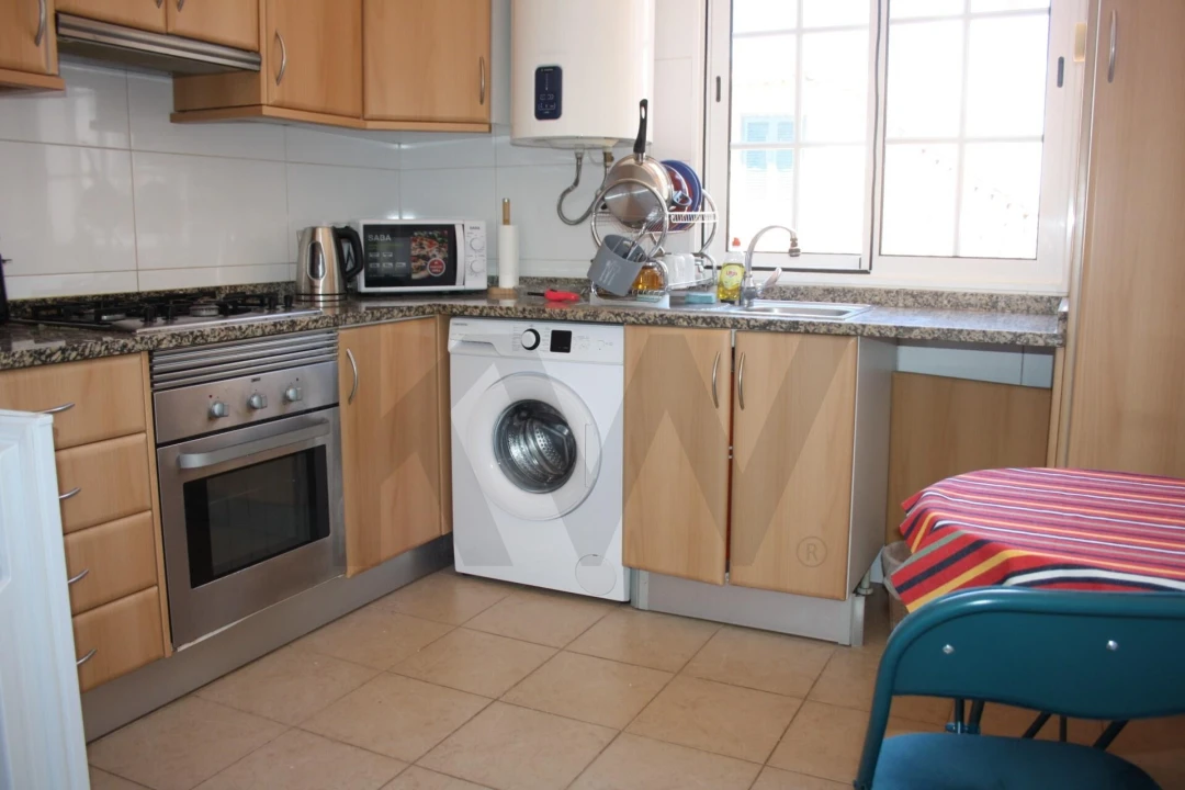 Apartamento T2 para Arrendamento em Funchal (São Pedro) Foto 9