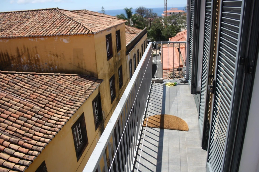Apartamento T2 para Arrendamento em Funchal (São Pedro) Foto 3