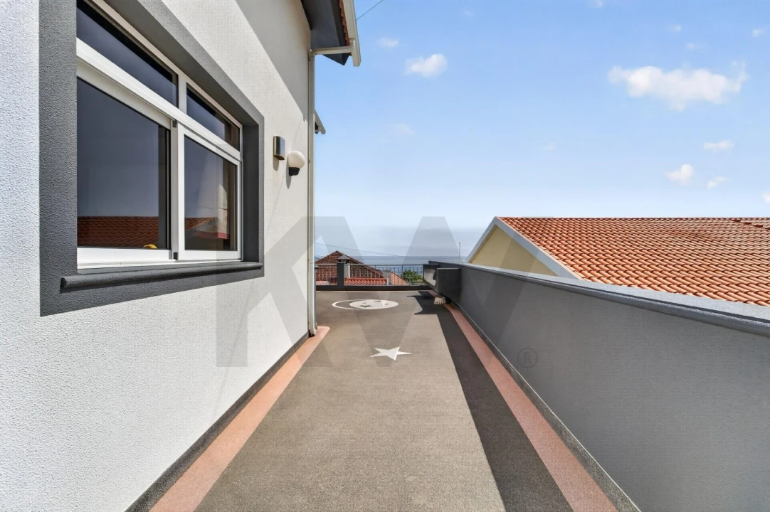 Moradia T3 para Venda em Porto Moniz Foto 6