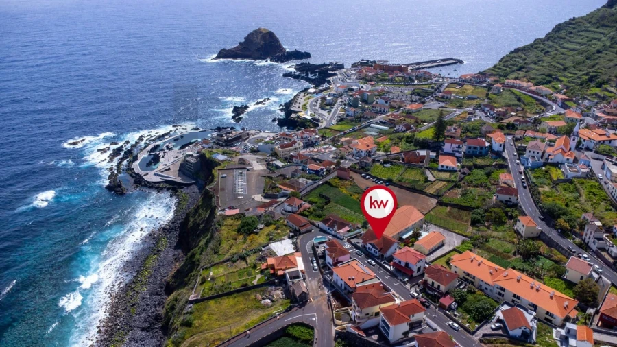 Moradia T3 para Venda em Porto Moniz Foto 7