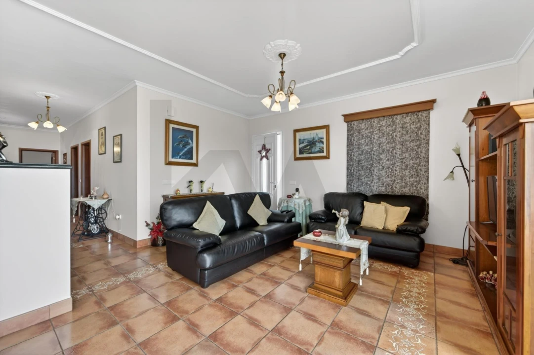 Moradia T3 para Venda em Porto Moniz Foto 37