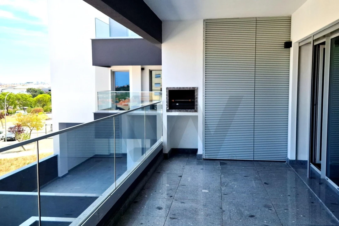 Apartamento T3 para Venda em Camarate, Unhos e Apelação Foto 4